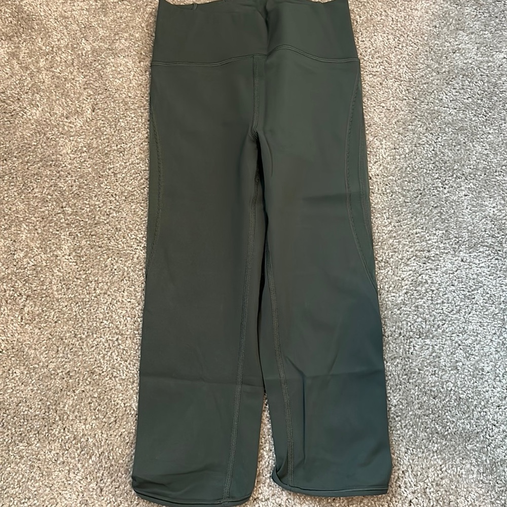 Lulu lemon sage green  20 inch mesh leggings